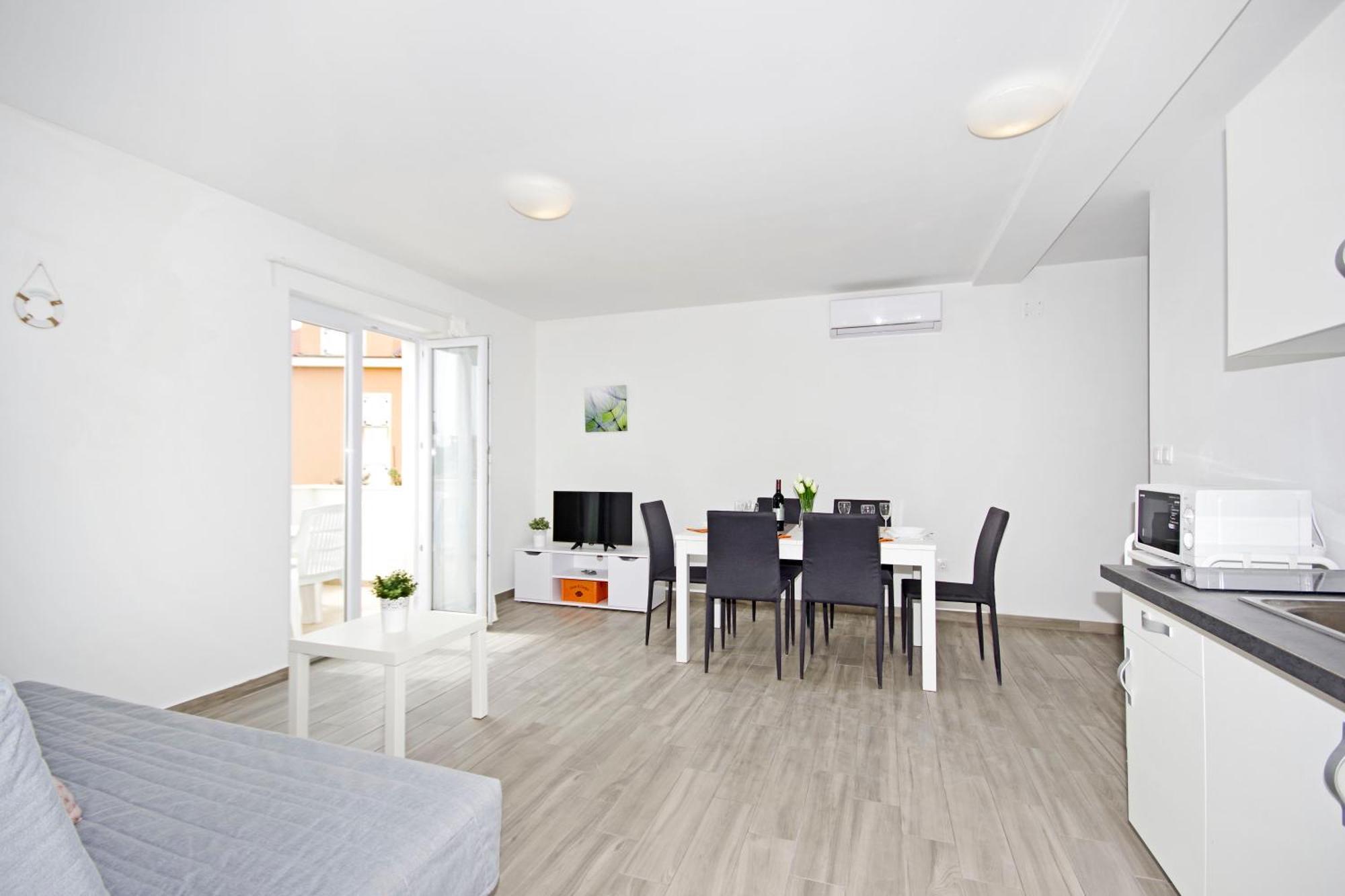 Apartments Frado Novalja Exterior photo