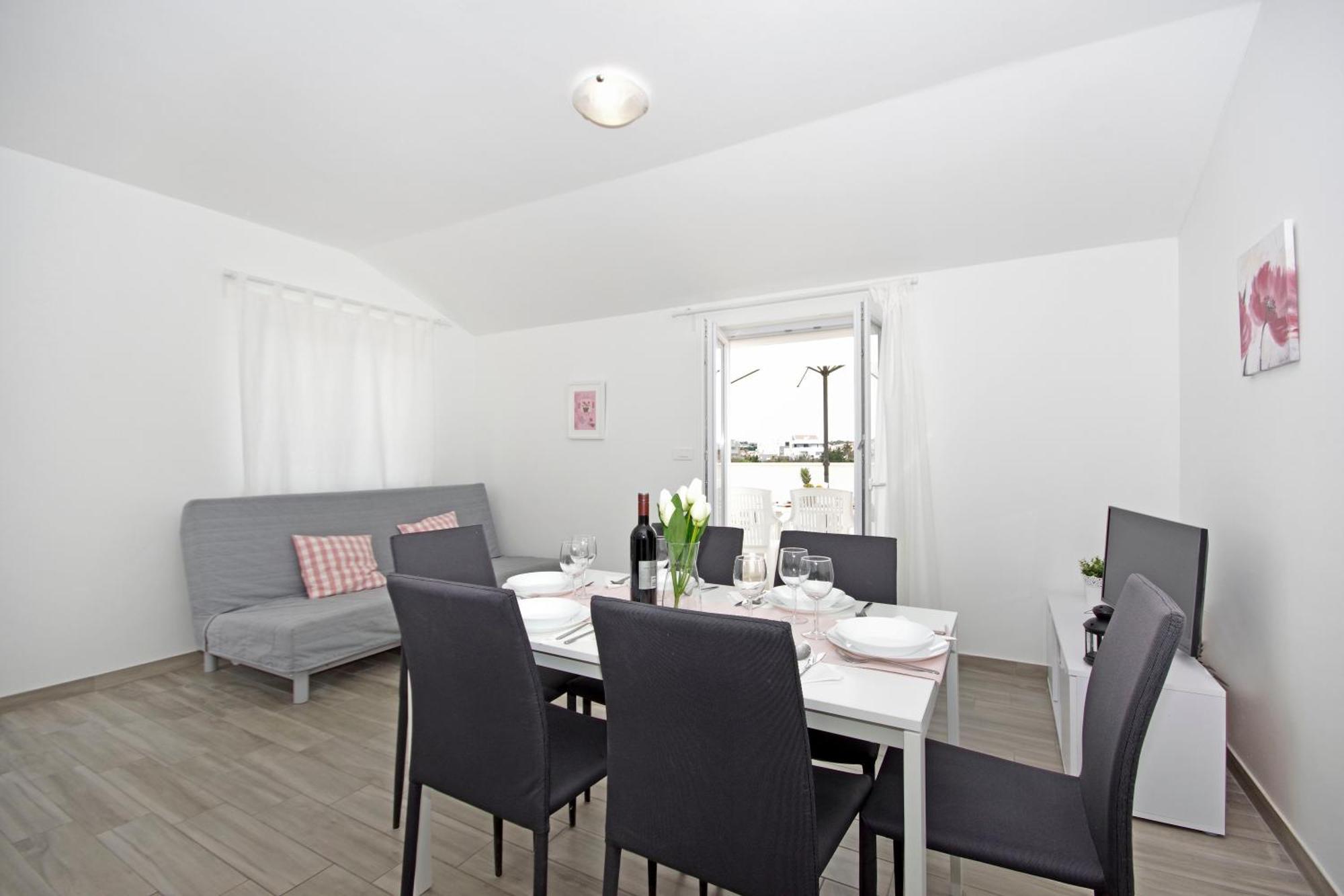 Apartments Frado Novalja Exterior photo
