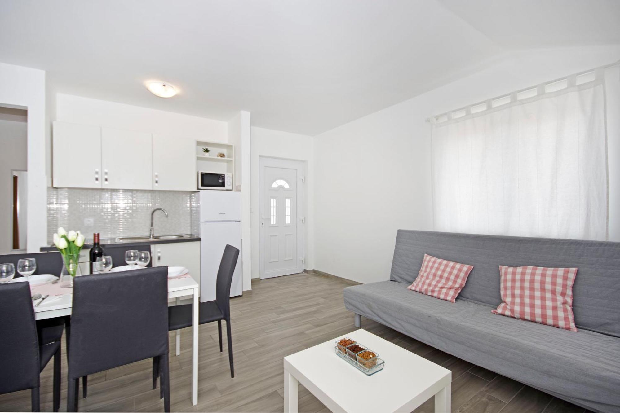Apartments Frado Novalja Exterior photo