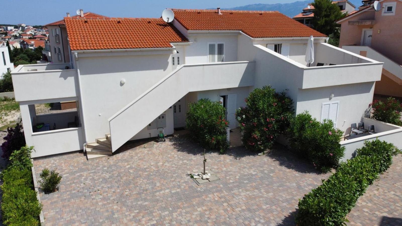 Apartments Frado Novalja Exterior photo