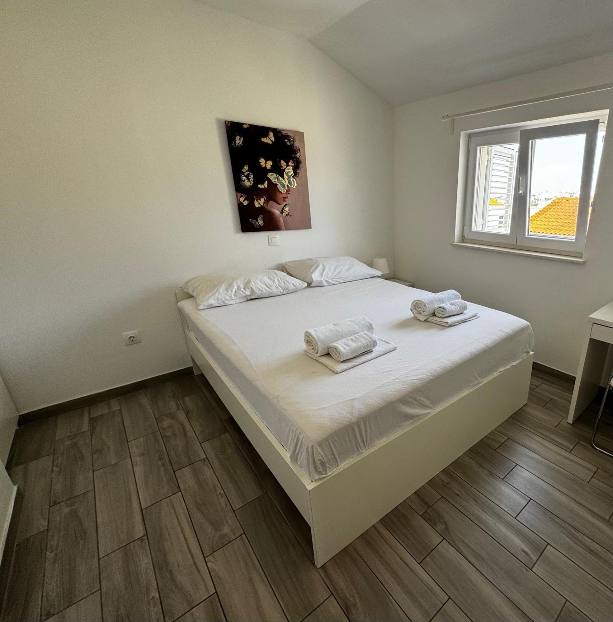 Apartments Frado Novalja Exterior photo